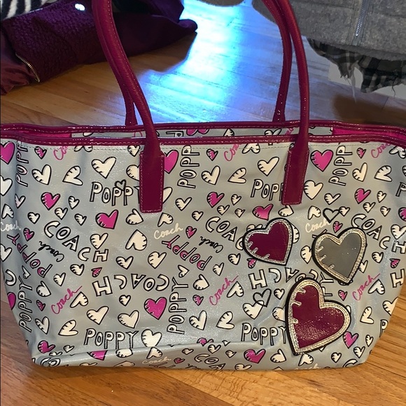 Coach Handbags - Coach Poppy Tote